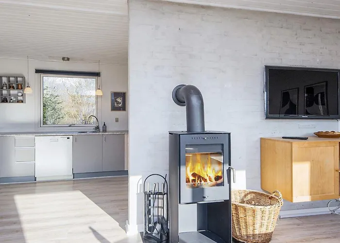 5 Person In Ansager-by Traum * Ansager