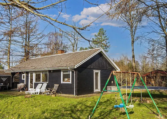 5 Person In Ansager-by Traum *